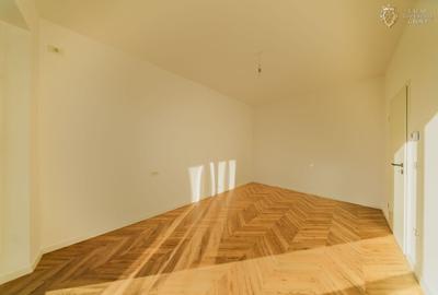 Duplex cu 5 camere cu Canalizare în Dumbrăvița - 12