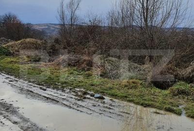 Teren de 770 mp, în Glod - 1