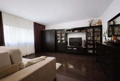 Apartament cu 3 camere decomandat, mobilat în 13 Septembrie - 2