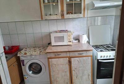 Garsonieră decomandată în Morarilor