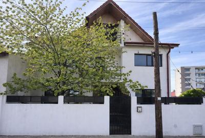 Casă individuală cu 7 camere cu Canalizare în Doamna Ghica - 3