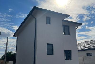 Casă cu 3 camere cu Canalizare în Glina - 12