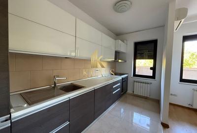 De vanzare apartament decomandat cu 2 camere  in Baneasa - 2