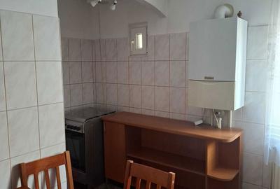 Apartament cu 3 camere decomandat în Răcădău - 2