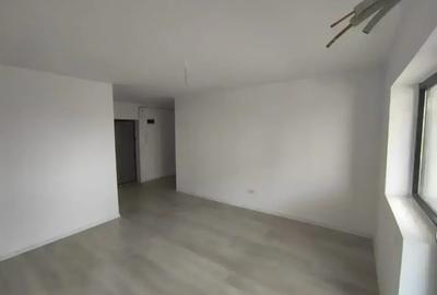 Apartament cu 3 camere decomandat în Central - 1