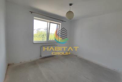 Apartament cu 3 camere decomandat în Berceni