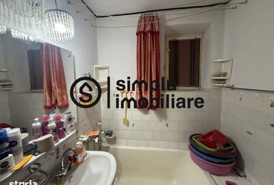 Apartament cu 3 camere decomandat în Valea Rosie