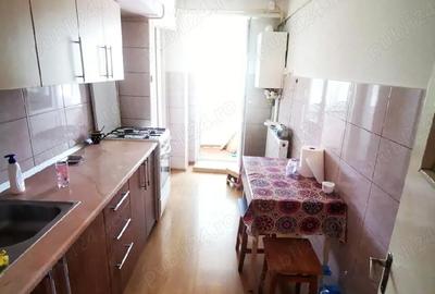 Apartament cu 4 camere decomandat în Central - 2