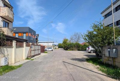 Spațiu comercial, de 550 mp, în Central - 4