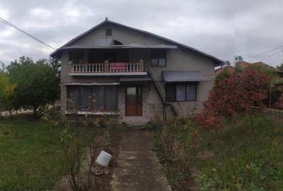 Casă cu 3 camere cu Teren 1200 Mp în Florești - 2