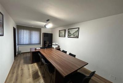Birou, 90 mp în Centrul Civic