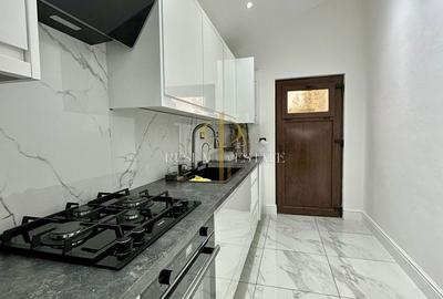 Casă cu 4 camere în Săcălaz