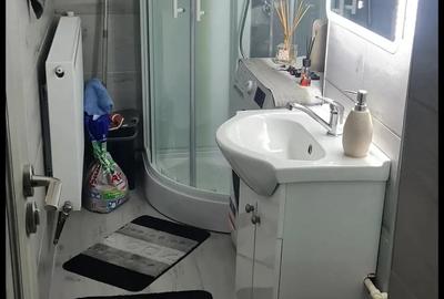 Vand apartament m11 utilat si mobilat - 1