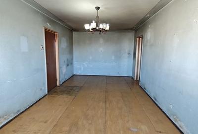 Apartament cu 2 camere decomandat în Titan