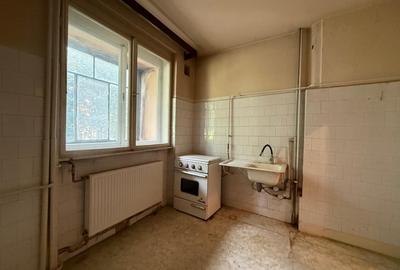 Apartament 2 camere, etaj 2,  mp 48 utili, zona CENTRALA - 6