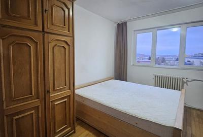 Apartament cu 3 camere decomandat în Nufărul - 14