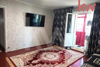 Apartament cu 3 camere semidecomandat, mobilat în Calea București - 2