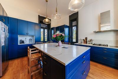 Casa cu Personalitate – Un Amestec Fascinant de Stil Istoric și Contemporan - 8