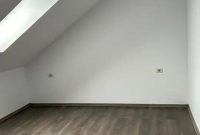 Apartament cu 4 camere semidecomandat în Andronache - 12