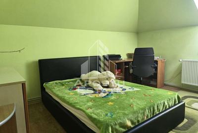 Casa individuala, complet mobilata, in Curtici, jud. Arad. - 12