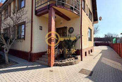 Casă cu 8 camere cu Teren 600 Mp în Central - 12