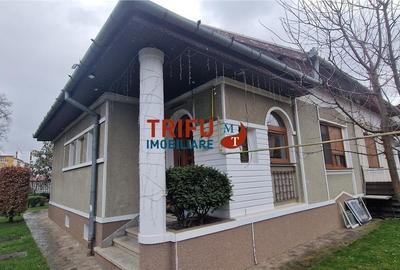 Casă cu 4 camere în Cetate