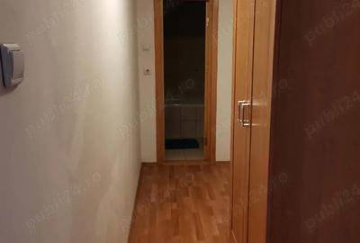 Garsonieră decomandată în Central - 2