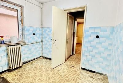 Apartament cu 4 camere în Traian - 12