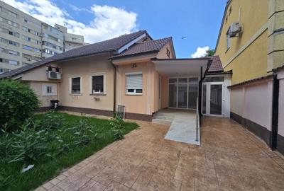 Spațiu comercial, de 135 mp, în Exterior Vest - 1