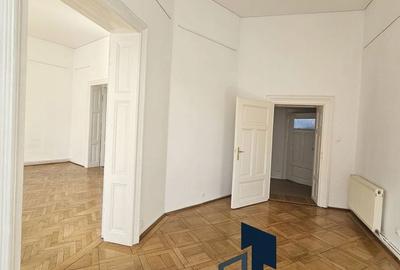 Spațiu comercial, de 130 mp, în Centrul Istoric