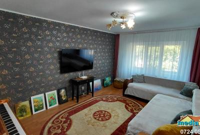 De vânzare – Apartament 3 camere decomandat, Siderurgiștilor De vânzare – Apartament 3 camere decomandat, Siderurgiștilor - 2
