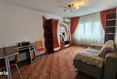 Apartament cu 2 camere decomandat în Micro 17 - 2