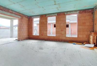 Imobil La Rosu- Zona Cristian - 6