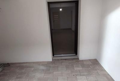 Casă cu 4 camere în Central - 1