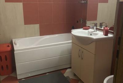 Apartament cu 2 camere decomandat în Central - 3