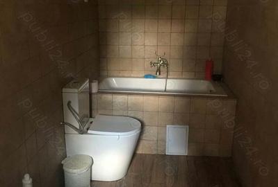 Casă cu 5 camere cu Teren 548 Mp în Eforie - 8