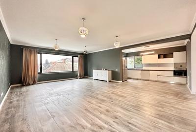Vanzare casa tip duplex, 5 camere, 2 garaje, Andrei Muresanu - 1