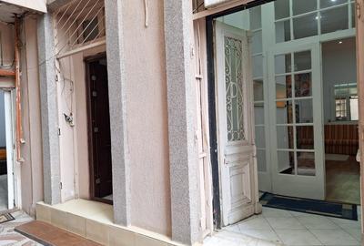 Vila fara risc seismic,renovata,izolata ext,P+1+pod inalt,9 camere,4 bai,pivnita - 50