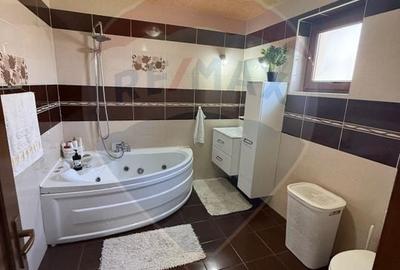 Casă cu 4 camere cu Teren 2900 Mp în Colțirea - 15