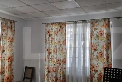 Spațiu comercial, de 300 mp, în Central - 9