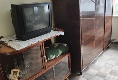 Garsonieră decomandată în Viziru 1 - 4