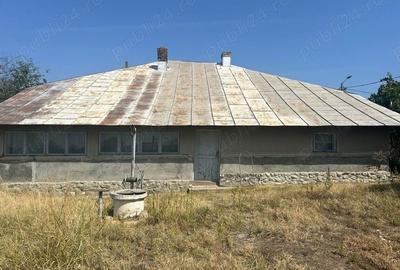 Casă cu 4 camere în Videle - 9