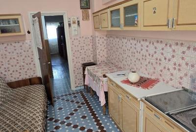 Apartament cu 3 camere decomandat, mobilat în Bistrița Lac - 11