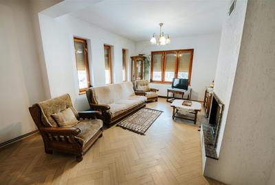 Casă individuală cu 6 camere cu Teren 5800 Mp în Bucșoaia - 3