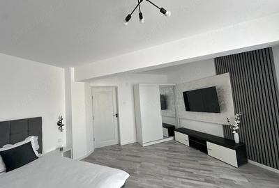 Apartament cu 2 camere decomandat în Central - 2