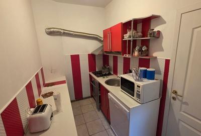 Închiriere Casă 2 camere la curte, central - 6