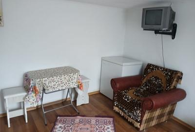 Casa 4 camere - baie -bucatarie Chercea - 2