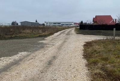 Teren Construcții intravilan de 500 mp, în Stupini