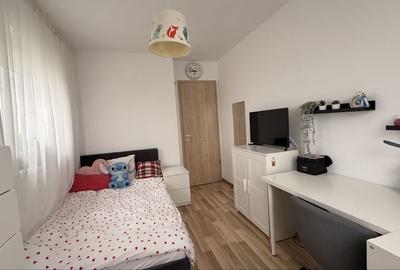 Apartament cu 3 camere semidecomandat în Central - 2