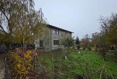 Vila cu 4 .camere 3. bai --249 mp utili - teren 881mp - 8